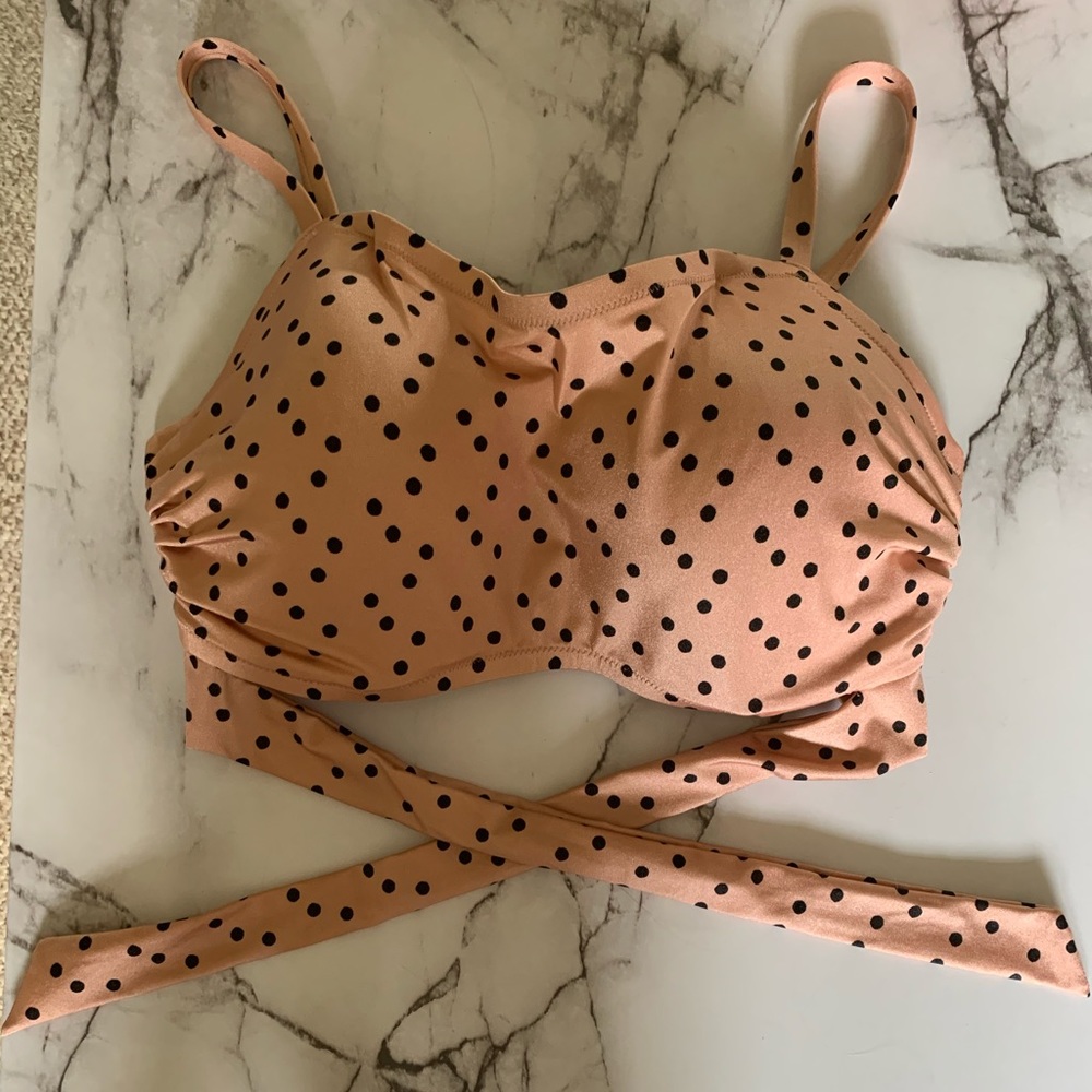 Shade and Shore bathing suit top.